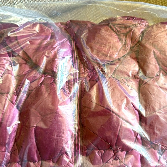 NWT $198 Free People Scrunchy Glossy Pippa Puffer Jacket Wine Oxblood Red LARGE - Picture 9 of 9